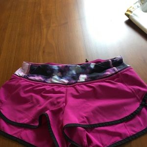 Lululemon Speed shorts 2 EUC Pink with multi waist